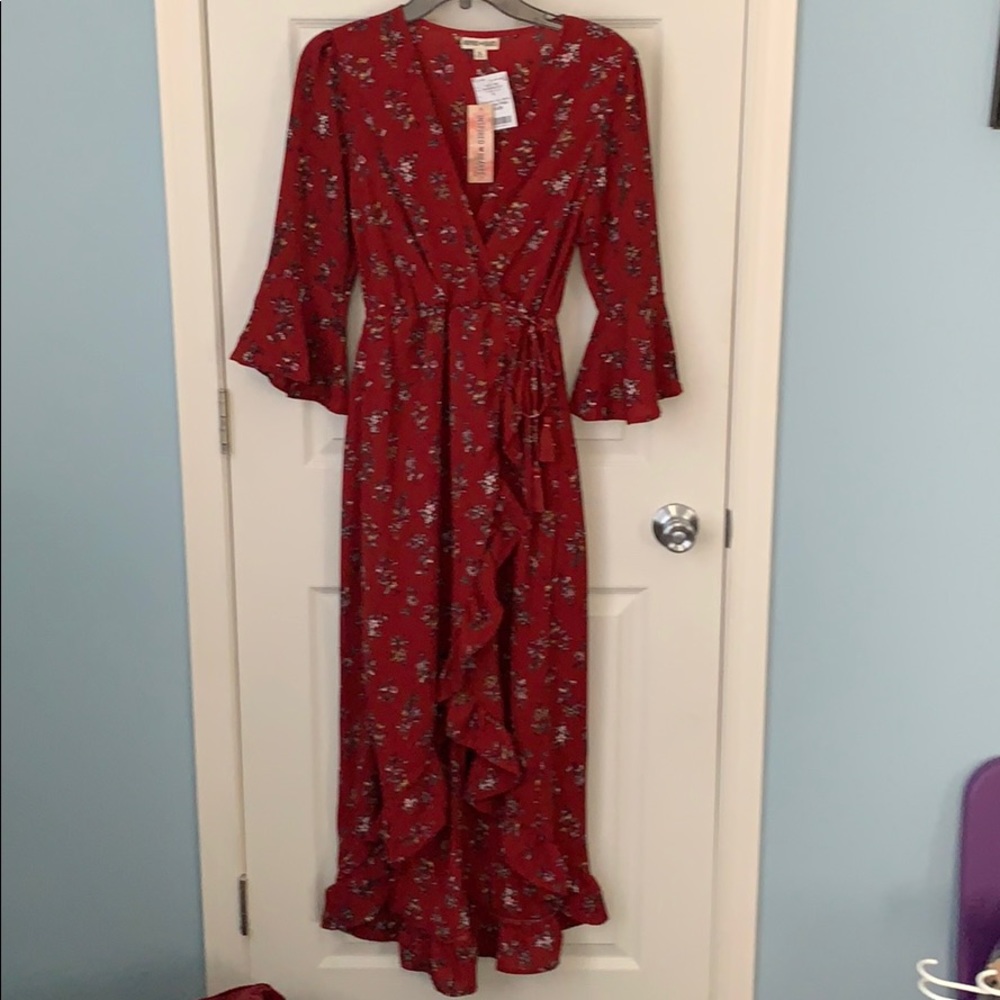 Bell sleeve dress
